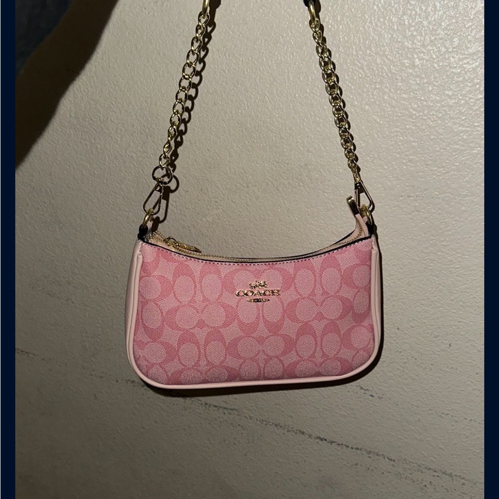 Pink Shoulder Bag with Chain Strap and Textured Finish